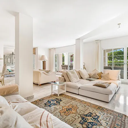 Adelfas San Pedro Apartmán *